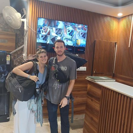 Hotel Gs Amritsar 200 Mtr From Golden Temple Екстериор снимка