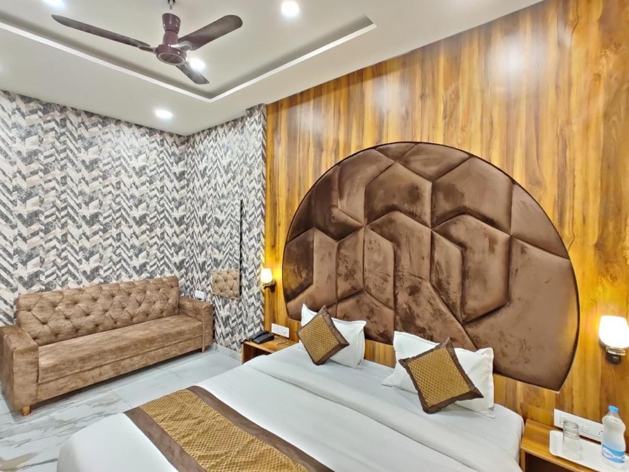 Hotel Gs Amritsar 200 Mtr From Golden Temple Екстериор снимка