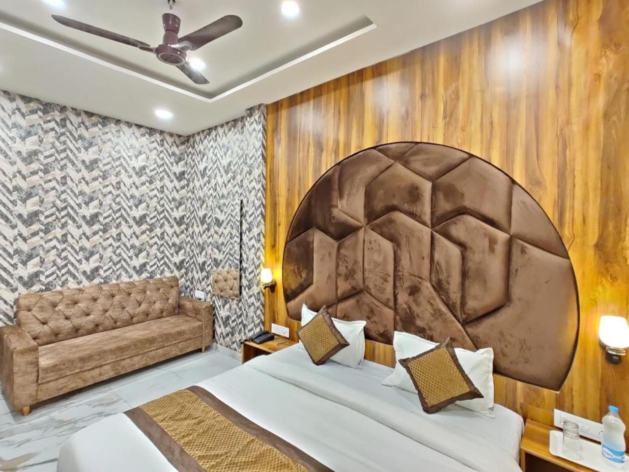 Hotel Gs Amritsar 200 Mtr From Golden Temple Екстериор снимка