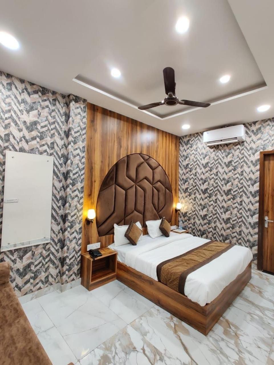 Hotel Gs Amritsar 200 Mtr From Golden Temple Екстериор снимка