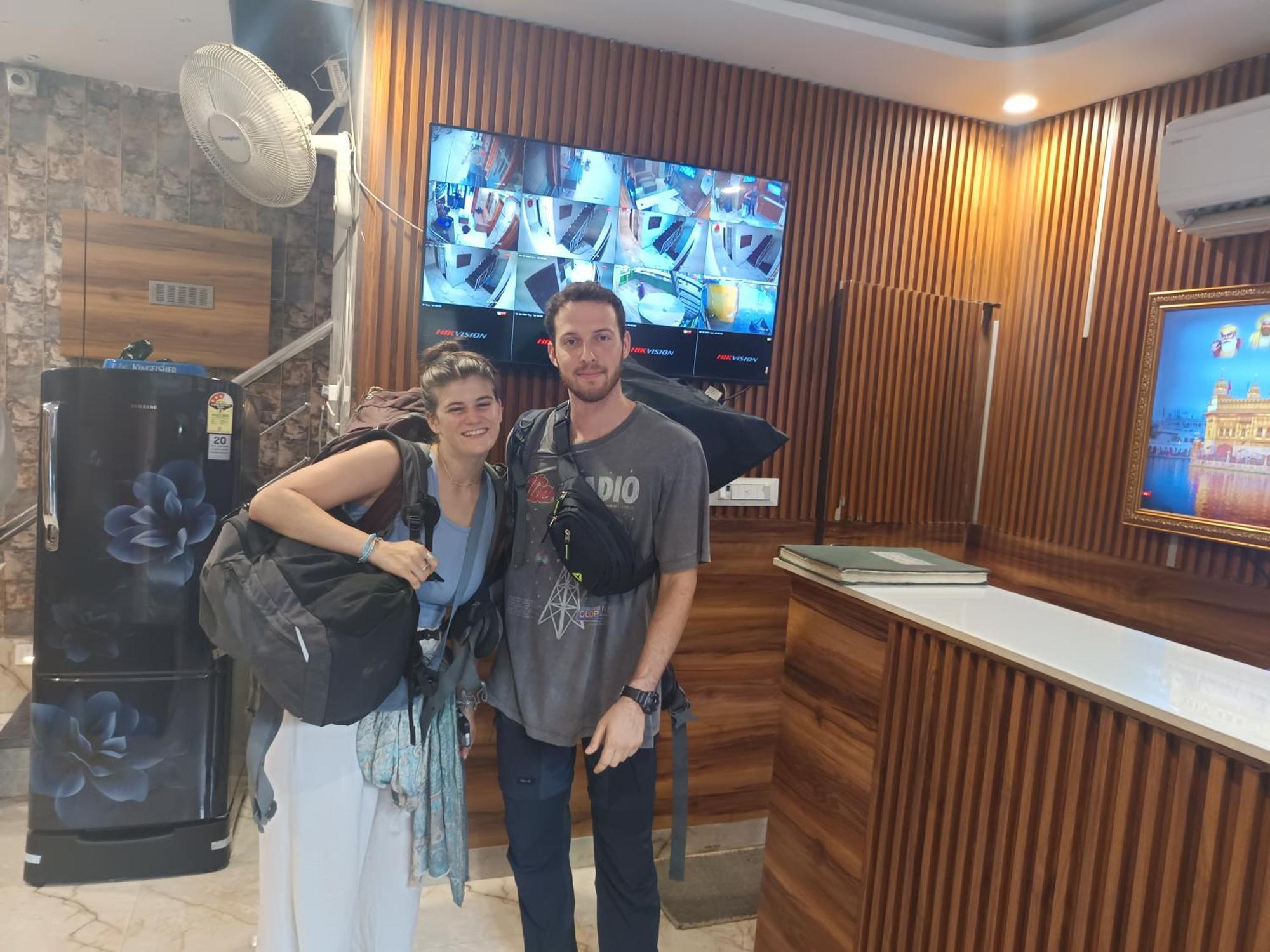 Hotel Gs Amritsar 200 Mtr From Golden Temple Екстериор снимка